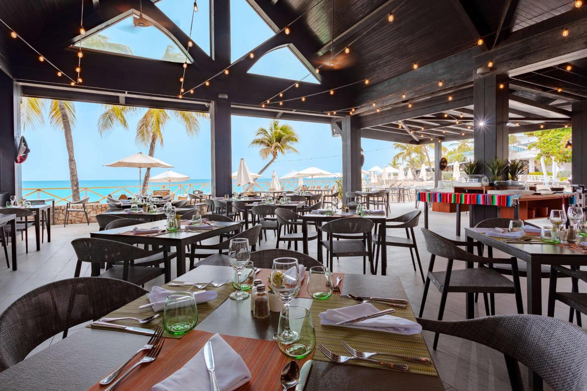 Sonesta Maho Beach All Inclusive Resort Casino & Spa מראה חיצוני תמונה