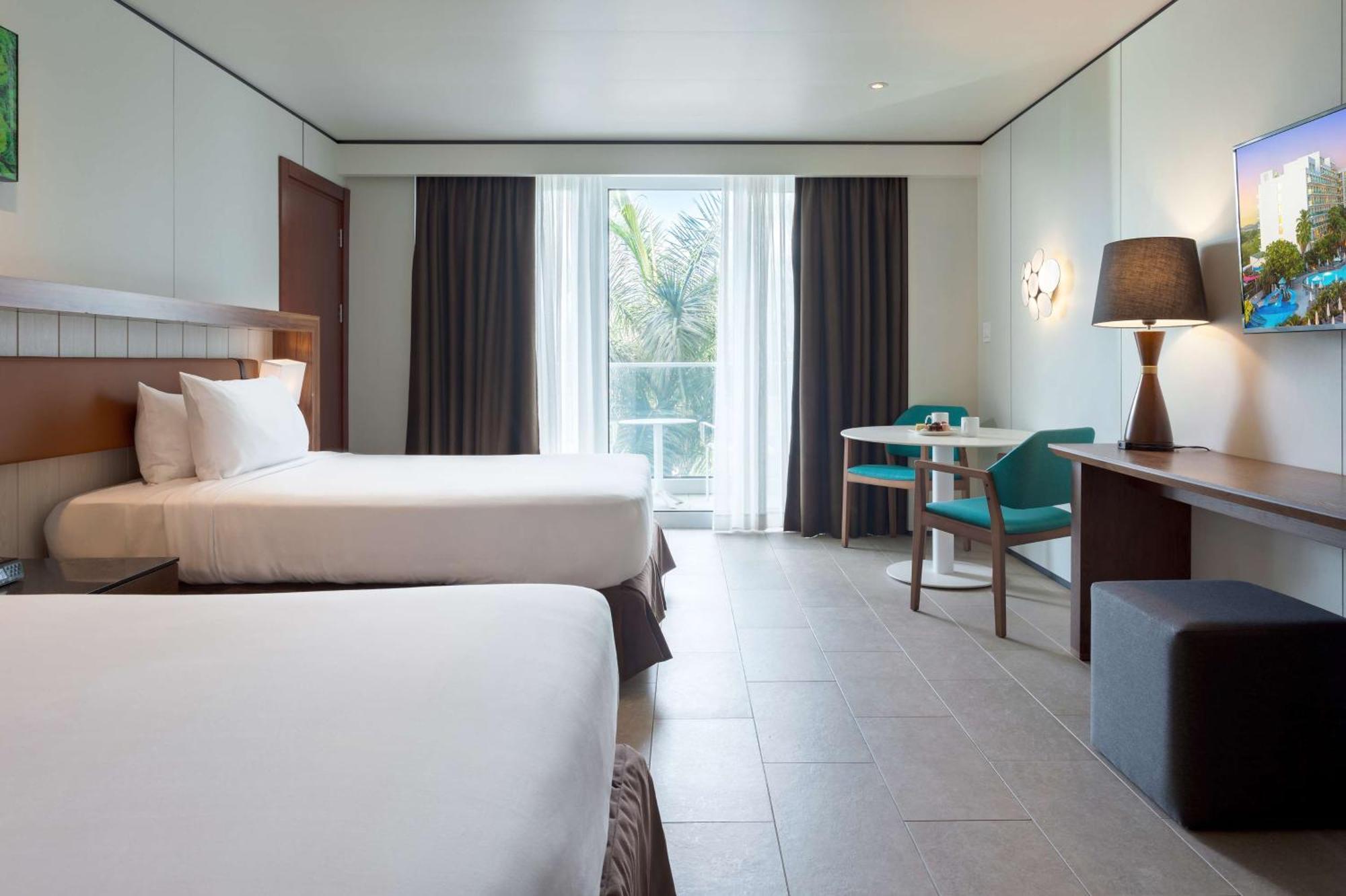 Sonesta Maho Beach All Inclusive Resort Casino & Spa מראה חיצוני תמונה