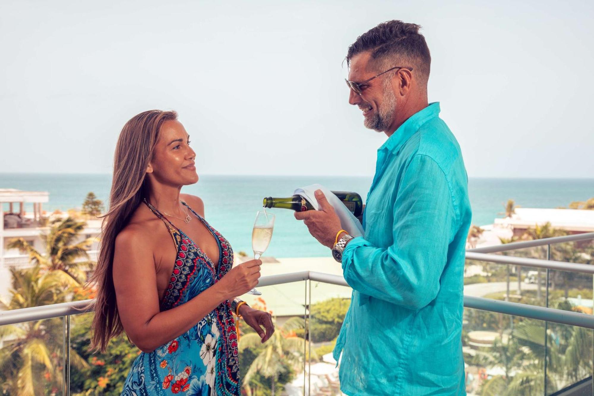 Sonesta Maho Beach All Inclusive Resort Casino & Spa מראה חיצוני תמונה